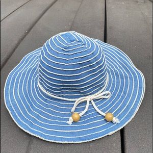 Coolibar 4” Brim Packable Hat